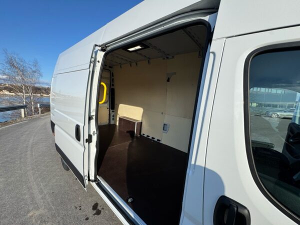 Kastenwagen L4H3 (17m³) – Bild 4